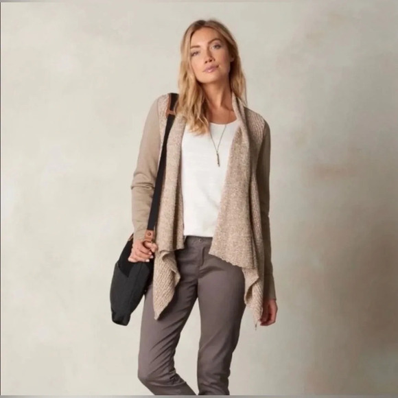 Prana Demure cardigan NWT
Organic cotton Size Med
Khaki color - Picture 1 of 10